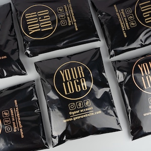 50-1000 bolsas de envío autosellantes adhesivas personalizadas de polietileno negro mate extremadamente livianas con logotipo de un color