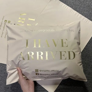 100-1000 bolsas de envío autosellantes adhesivas de polietileno personalizadas de color beige, extremadamente livianas, con logotipo de un color, bolsa de franqueo personalizada