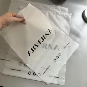 Custom Matte Zipper bags with logo printed,Packing bags for clothing,Recyclable plastic bags for small business,Personalized zip seal bags