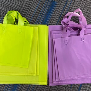 100 pezzi di borse per la spesa con logo personalizzato con manico in plastica, borsa regalo, stampa logo monocolore