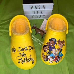 yellow fleece lined crocs