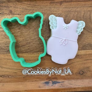 Ruffle Sleeve Onesie Cookie Cutter STL FILE