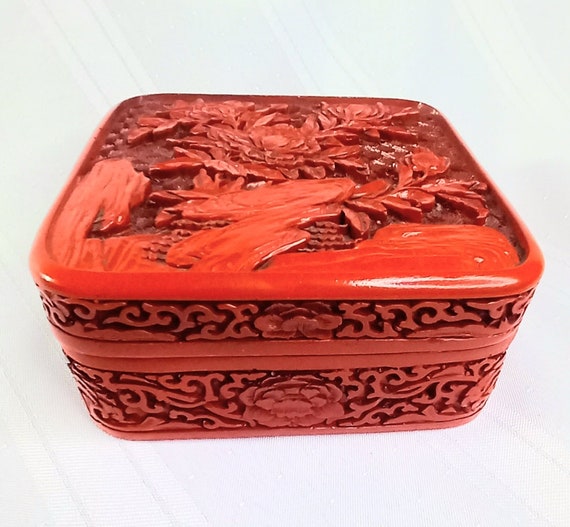 Authentic Chinese Carved Cinnabar Tea Caddy/ Box … - image 2