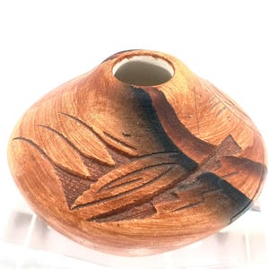 Authentic Navajo Pottery Vase/ Seed Pot Signed by Dwayne Blackhorse with Wood Finish and Etched. Small Pot Collectable