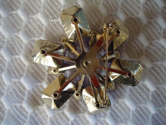 Stunning Vintage Jeweled Brooch - image 3