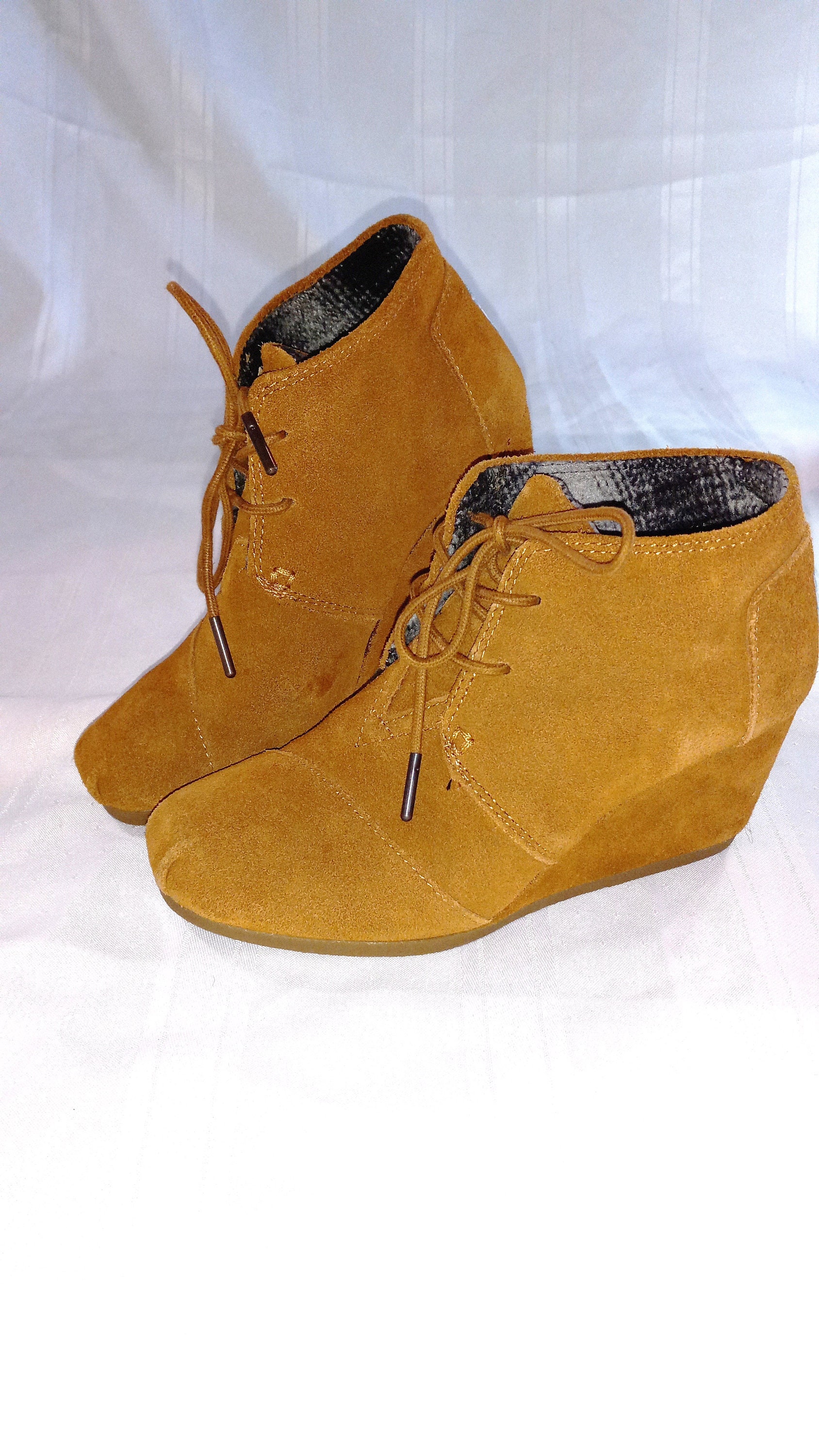 toms desert wedge high bootie
