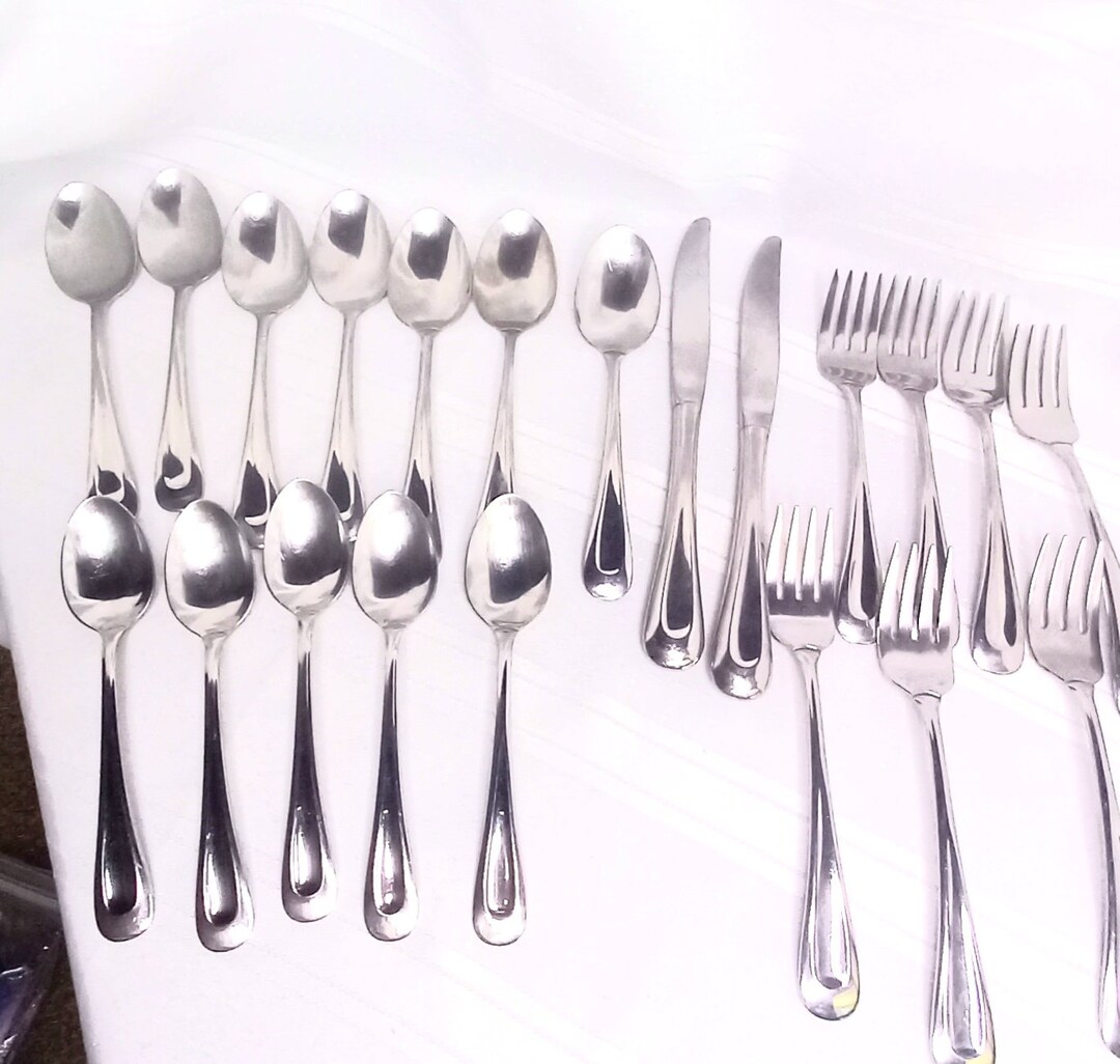 21 Oneida Glossy SAND DUNE Stainless Flatware 7 Dinner Forks, 2 Dinner