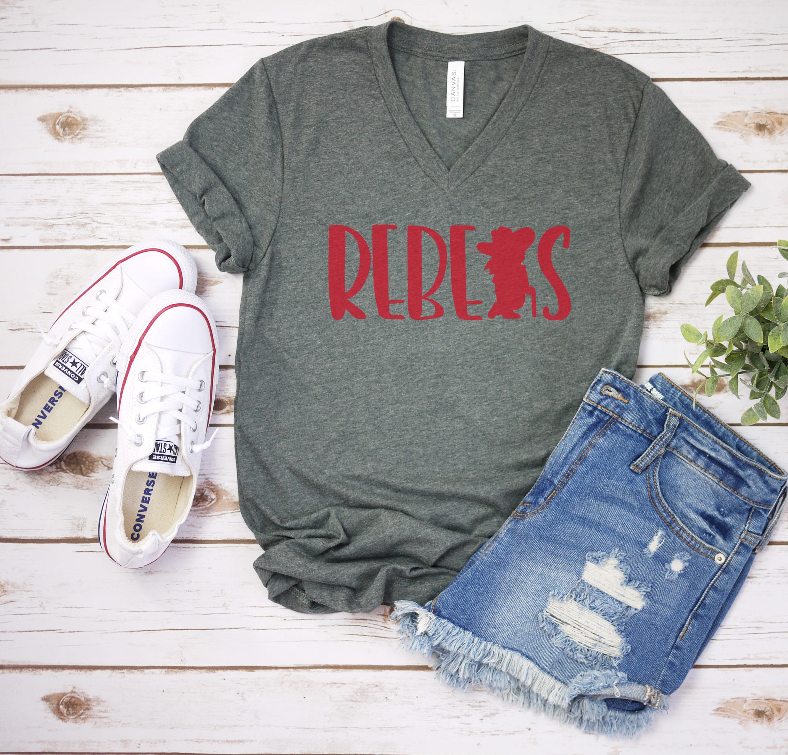 Mississippi / Rebels / Tee / T Shirt 