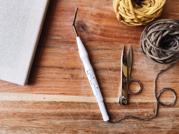 Adjustable punch needle tool for rug making (includes a PDF instruction booklet)