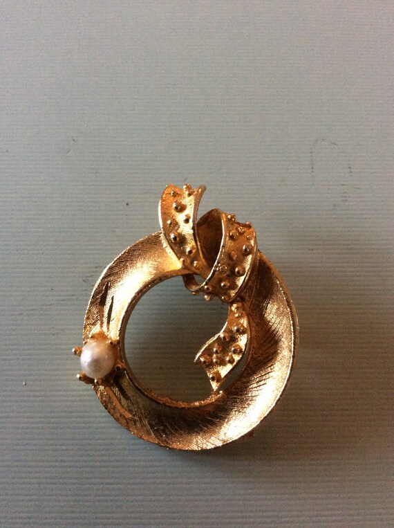 Mamselle brooch deals