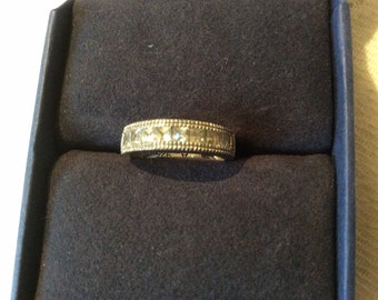 Beautiful 925 Silver Ring