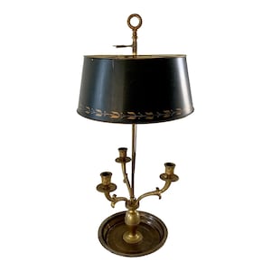 Lampada bouillotte a tre bracci in ottone della metà del 20 ° secolo con paralume nero tole
