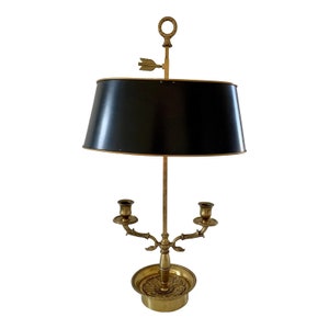 Mid-20th Century Brass Bouillotte Double Dolphin Lamp con paralume nero tole