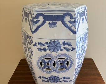 Blue and White Chinese Porcelain Garden Stool, Chinoiserie Ceramic Side Table, Vintage Asian Decor, Indoor Outdoor Accent