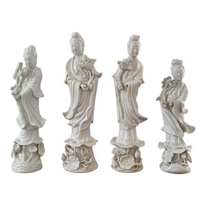 Figuras vintage Blanc de Chine, un conjunto de 4