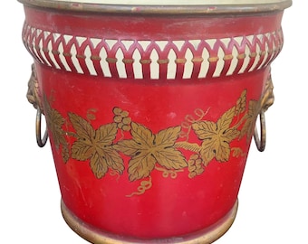 Antiker französischer Übertopf in Rot & Gold Tole, Übertopf mit Löwenkopf, neoklassizistische Blumenvase