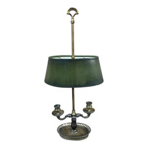 Lampada Bouillotte in ottone provinciale francese della metà del XX secolo con paralume verde