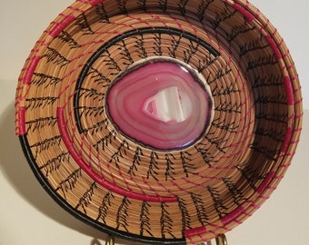 Pink Fuchsia and Black Agate Geode Stone Pine Needle Basket Bowl - Natural Pine Straw Recycle Organic - Gift Made in Florida USA