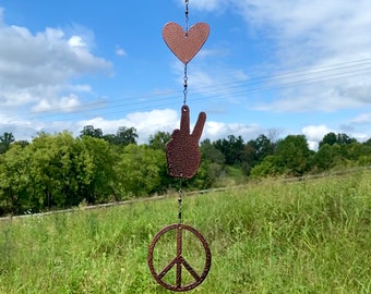 Retro Vintage Style Metal Peace Sign Wind chime- Garden Decoration- Hippie Metal Yard Art- Whimsical Outdoor Decor- Gift