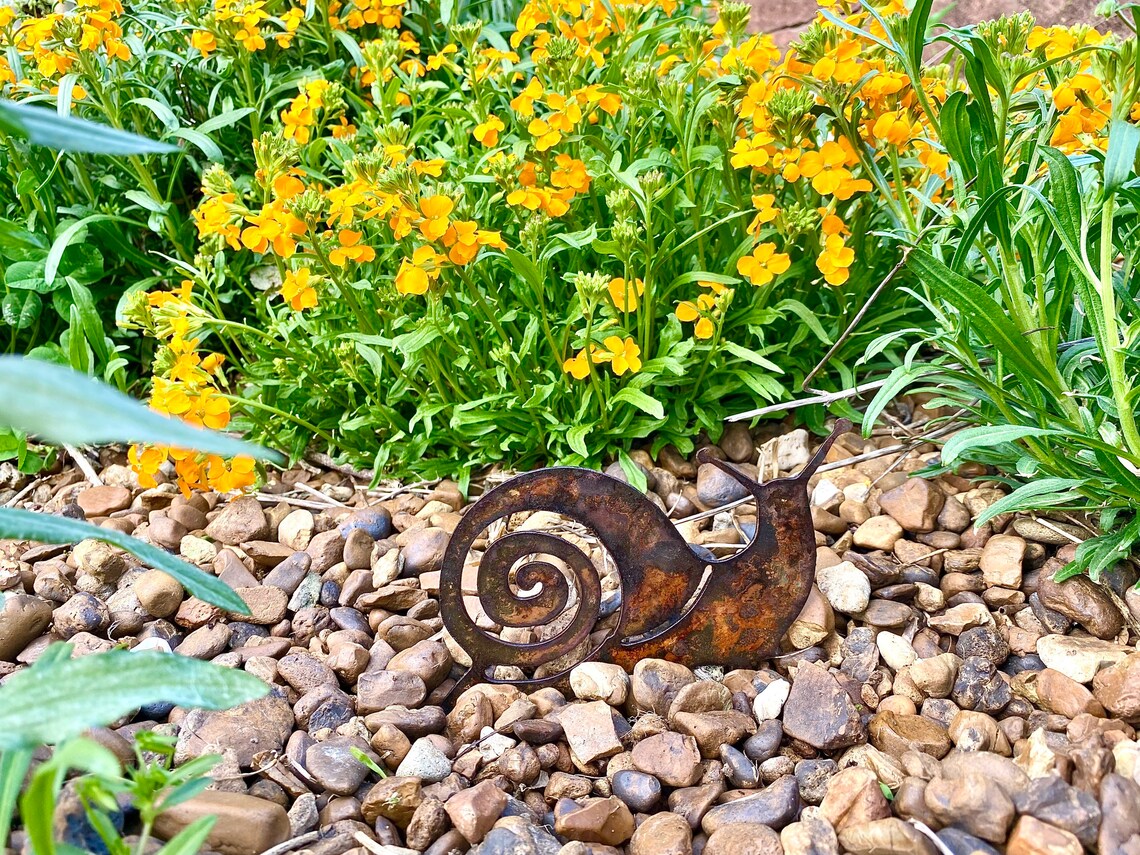 Metal Snail Yard Art Spring Summer Garden Decoration Etsy