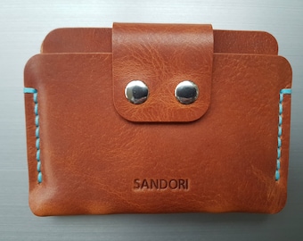 Sandori Mini Portemonnaie, Geldbörse, Brieftasche, echtes, glattes italienisches Leder, mittelbraun mit hellblauer Kontrastnaht, Handarbeit