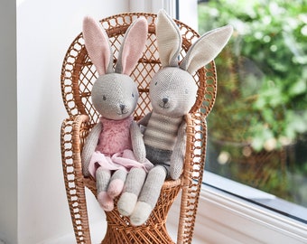 Personalisiertes Kuscheltier Hase, Bunny - Nola, Der Name wird mit Hand aufgestick, Geschenk zur Geburt oder Geburtstag - Jollein, rosa