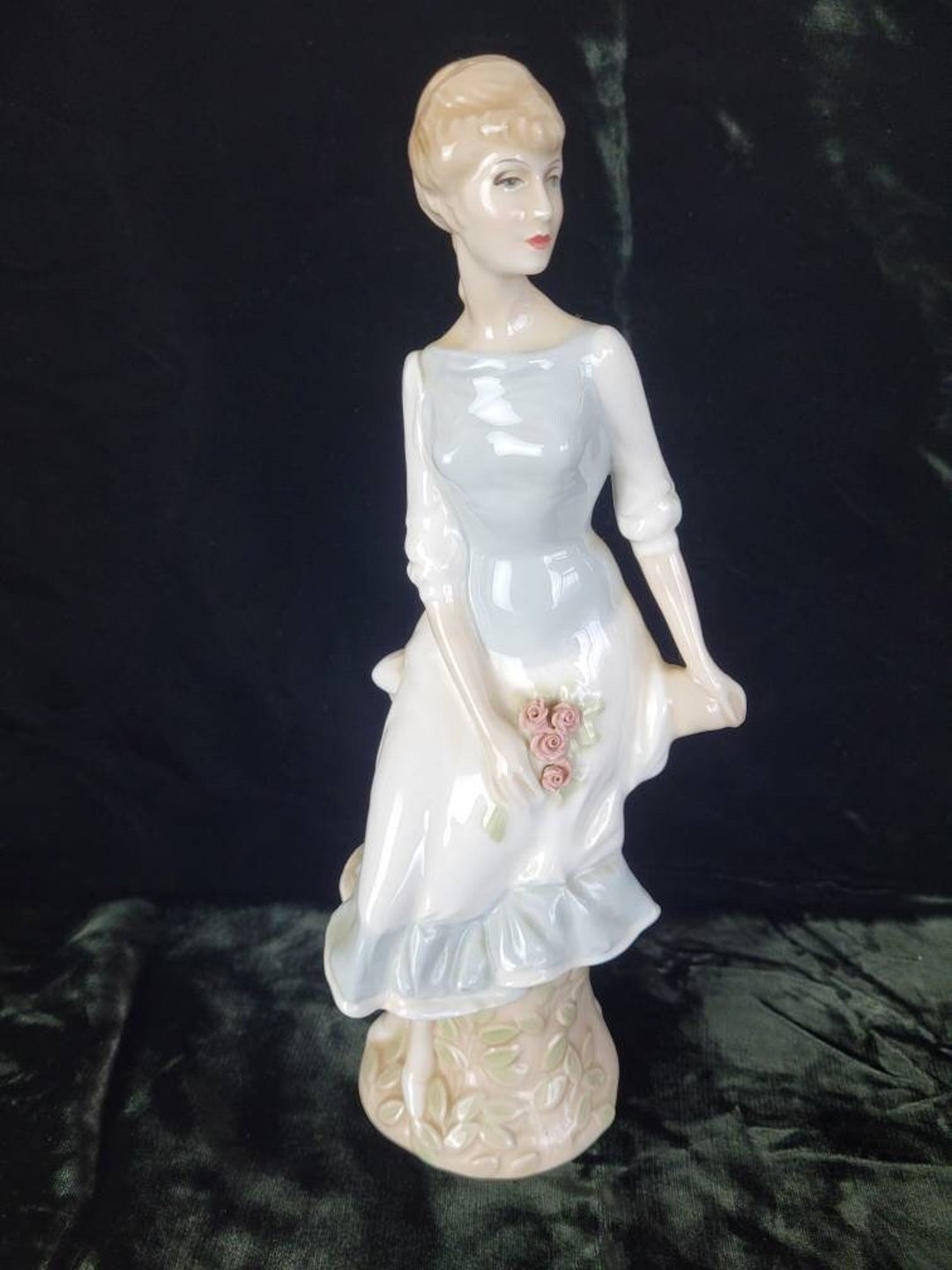Royal Doulton Reflections Figurine, Rose Arbour. Beautiful Porcelain