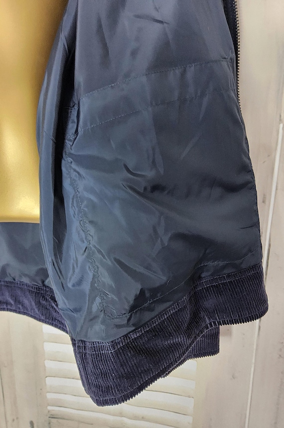 ネイビーブルーのリーバイス コーデュロイ ジップアップジャケット