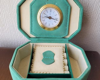 Vintage Dulwich Designs Green Genuine Leather suede Travel Alarm Clock in lockable Jewellery case with key.