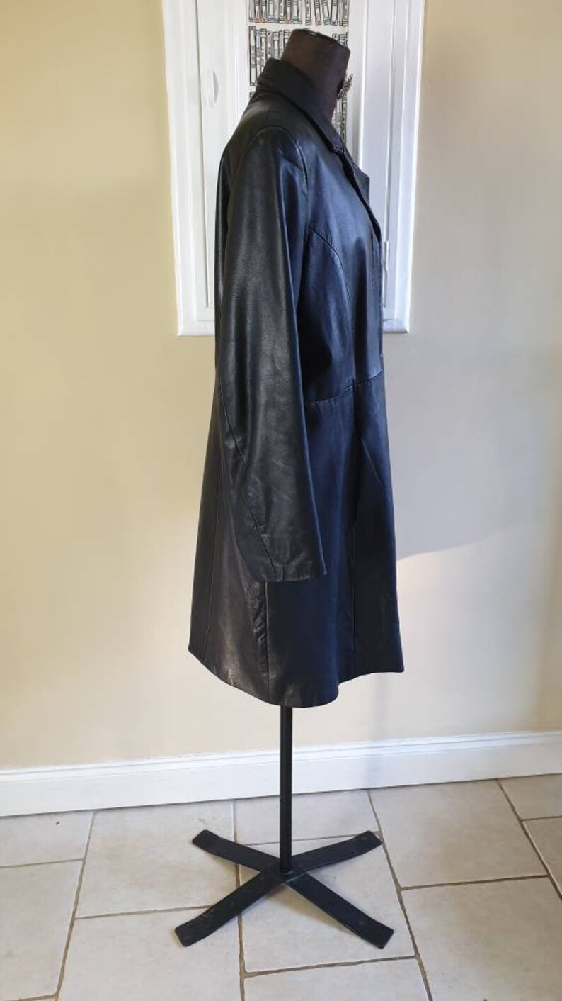 Milan vintage knee length luxury soft leather black coat size 20