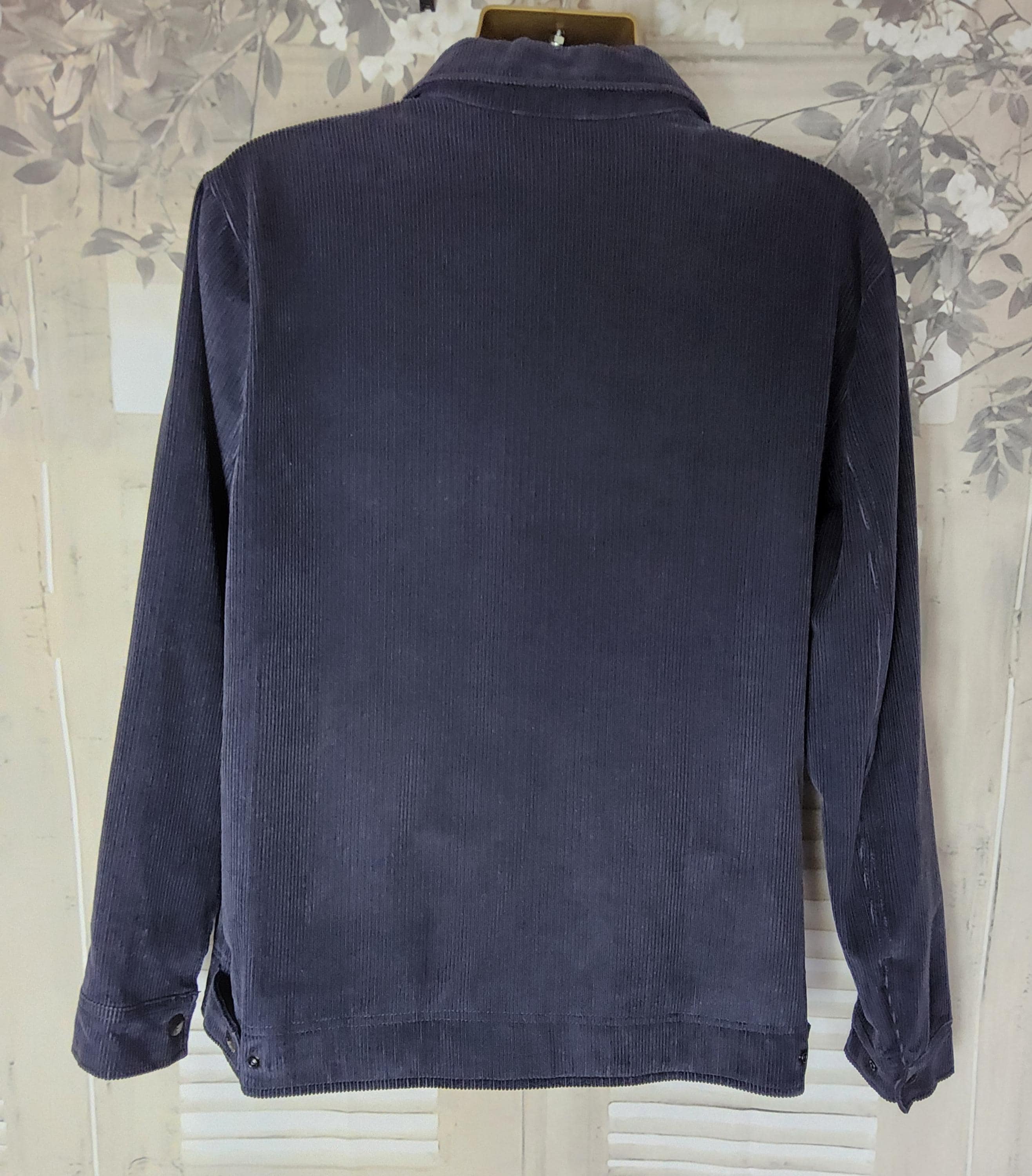 ネイビーブルーのリーバイス コーデュロイ ジップアップジャケット