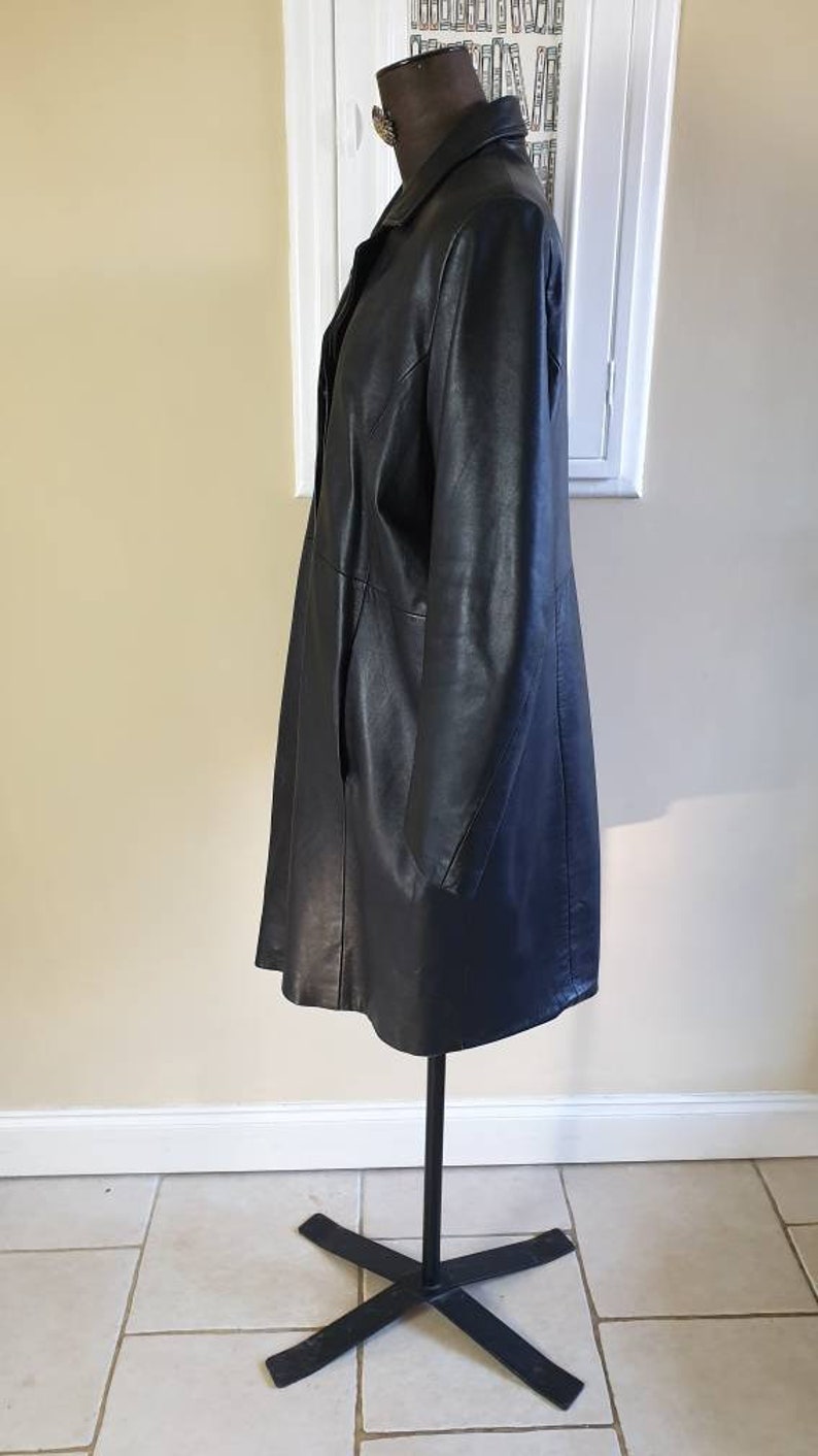 Milan vintage knee length luxury soft leather black coat size 20