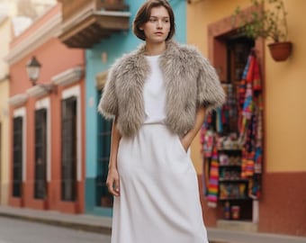 Vintage New Look faux fur bolero.  UK size 18, EU 46.