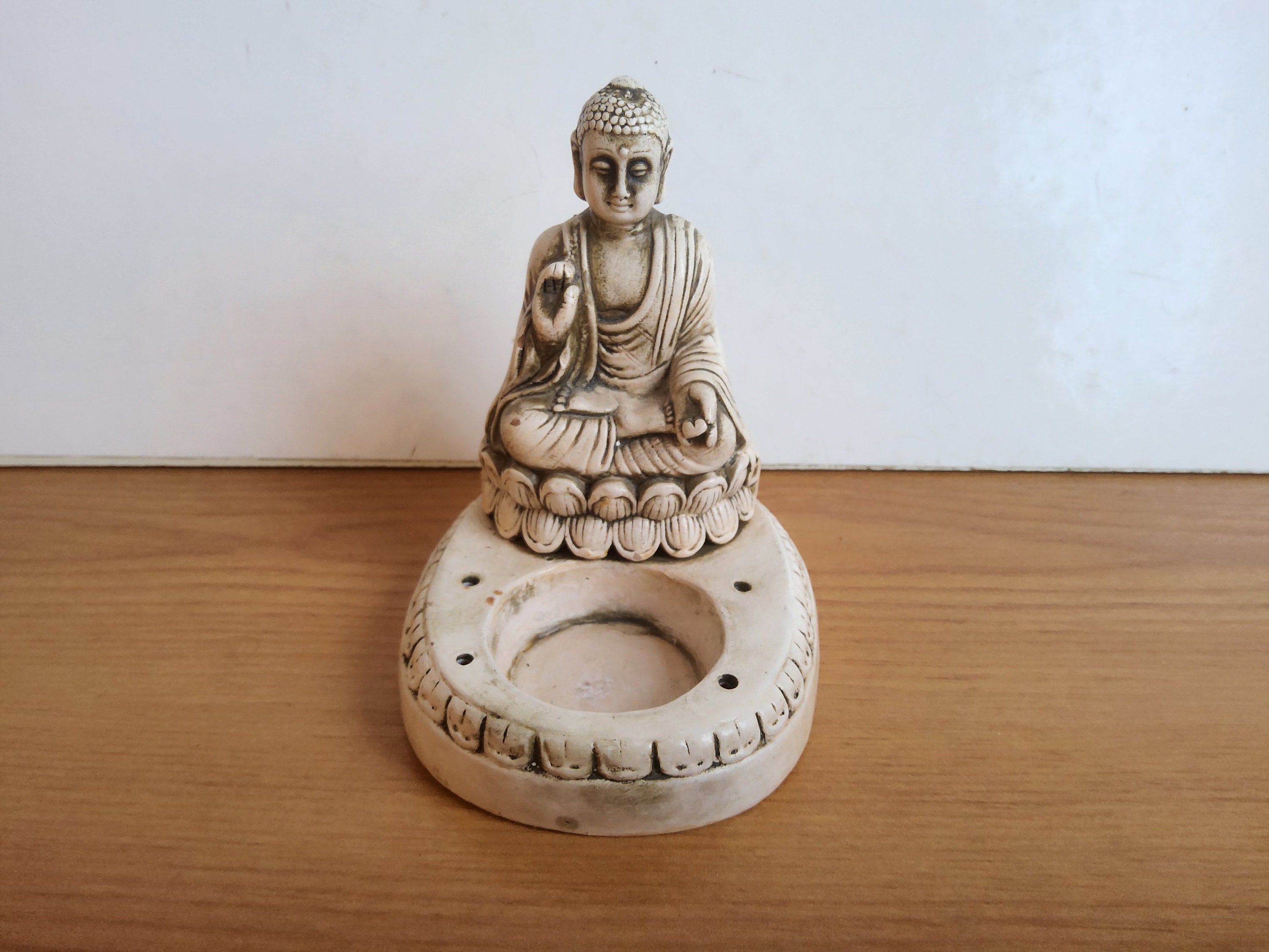 Thai Resin Translucent Seated Buddha, Buddha Statue Ornament, Little Buddha  Ornament, Handmade Table Accessories, Buddha Sculpture Figurines 