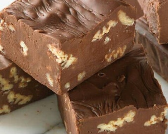 Old Fashioned Chocolate Fudge with Pecans Half Pound