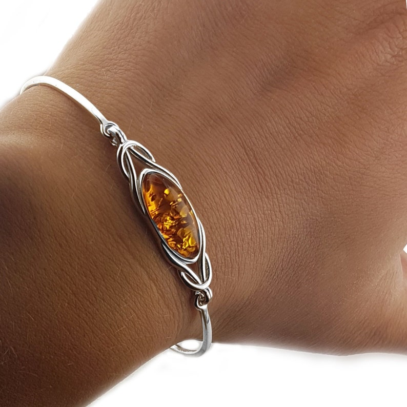 Set With Honey Amber Adjustable In Length Ideal Bangle For Small Or Large Wrists Sterling Silver Ladies Baltic Honey Amber Celtic Bangle