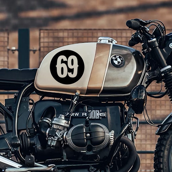 9 cm (2 im Lieferumfang enthalten) GLOSS Vintage Cafe Racer Style Motorrad Gas Tank Aufkleber - Wählen Sie Ihre Nummer