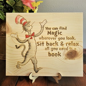 Dr. Seuss All You Brauch ist ein Gutes Buch Handgemaltes Graviertes Holzschild Anpassbar