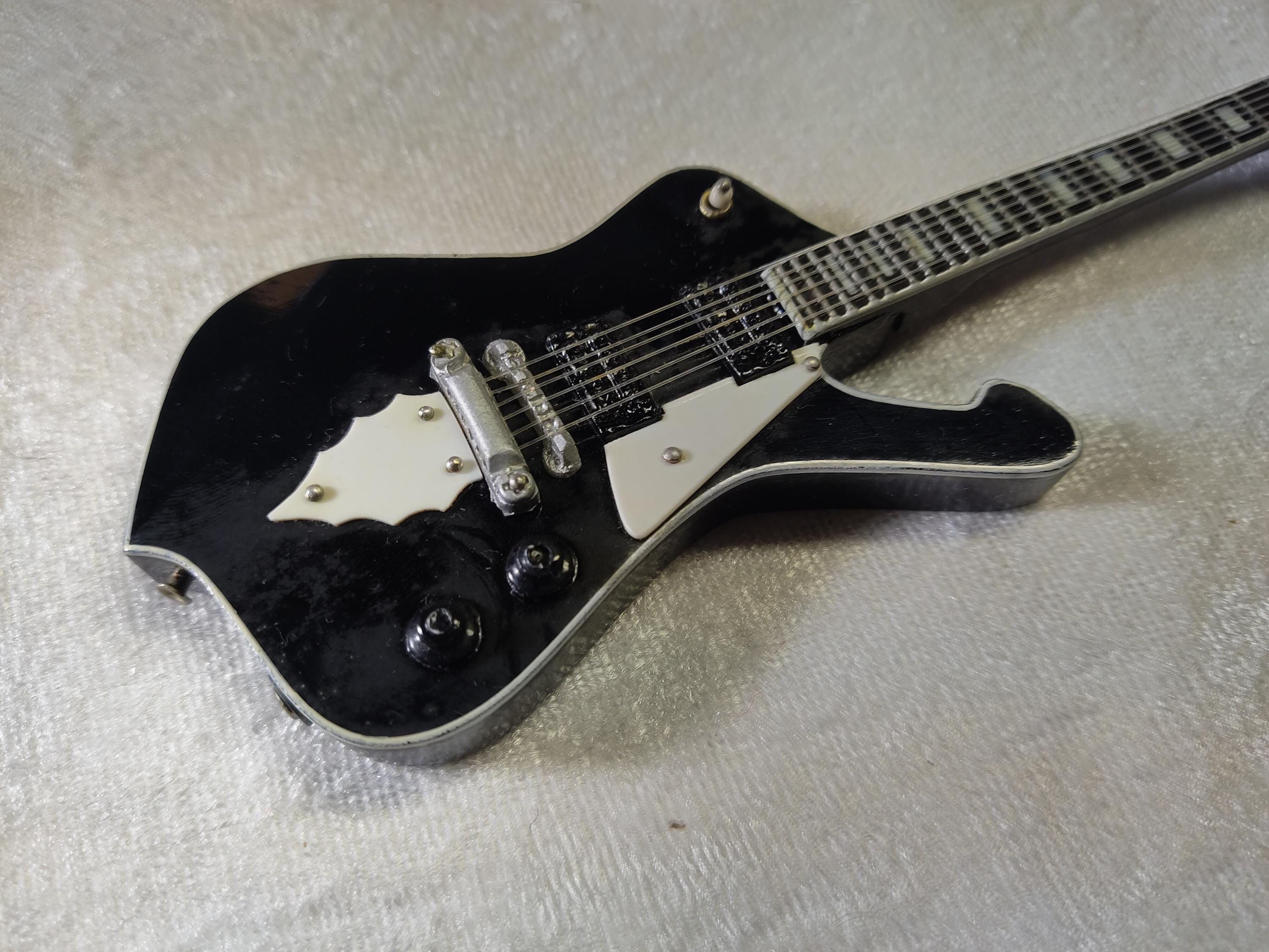 Ibanez Paul Stanley 1:6 Figure Scale Replica Miniature Custom