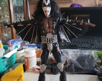KISS Gene Simmons The Demon ALIVE 1975 Miniatura personalizzata da 12 pollici in scala 1:6 Replica non Mego DOLL