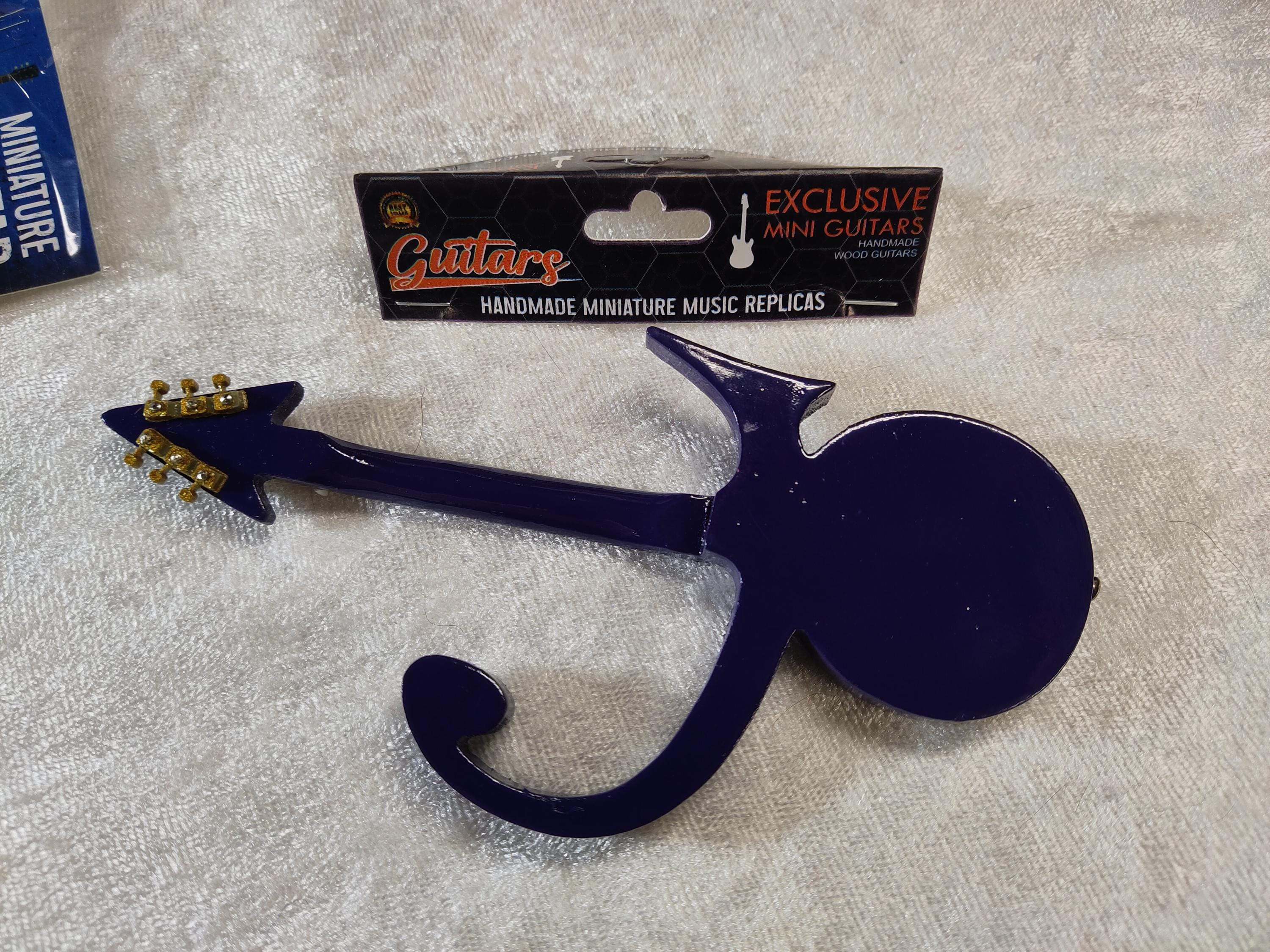 Réplique Miniature Guitare Prince - Échelle 1/4 - Cadeau Musicien Avec Boîte Et Support