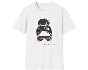 Indo Girl - Cheetah Glasses - Unisex Softstyle T-Shirt