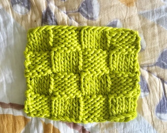 Citron yellow knit washcloth for kitchen or body. Hand knit in USA with 100% cotton, machine wash + dry.