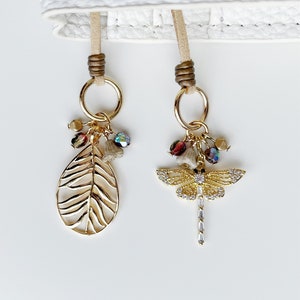 Dragonfly Travelers Notebook Bookmark, Planner Charm, Planner Accessory, Travelers Notebook, Bug, Leaf, Flowers