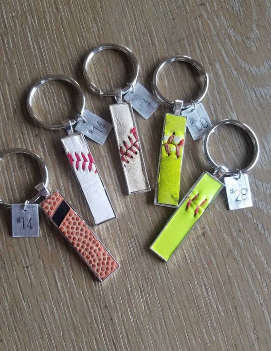 Personalized Sports Keychain-Baseball-Softball-Basketball-Football-Te…