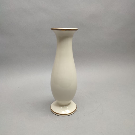 Vintage porcelain vase no 934/16 Germany Porcelain vase Vintage porcelain vase no 934/16 Germany Porcelain vase