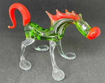 グリーンガラスの馬の置物 - ムラーノスタイルのコレクター向け動物