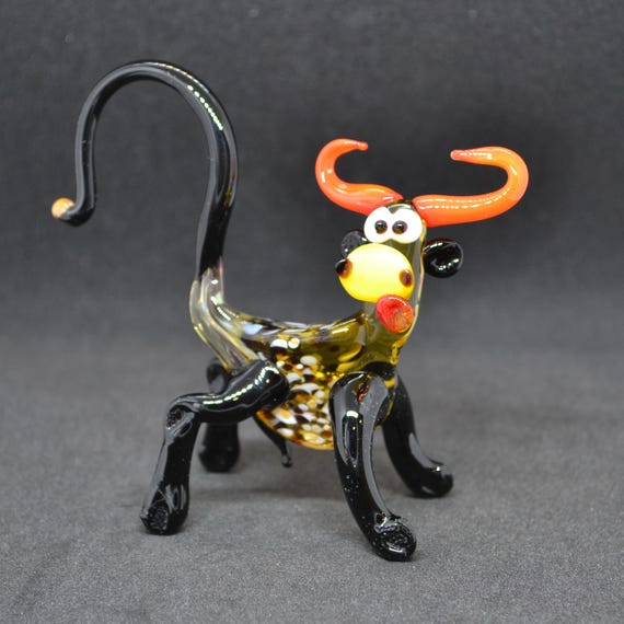 吹きガラスの雄牛の置物：黒ガラスの農場の動物の彫刻 - Etsy 日本