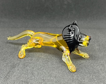 吹きガラスのライオンの置物、ムラーノスタイルのサファリ動物彫刻