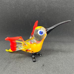 Orange glass hummingbird figurine - Handmade glass hummingbird sculpture - Collectible glass hummingbird statue - Glass tabletop figurine
